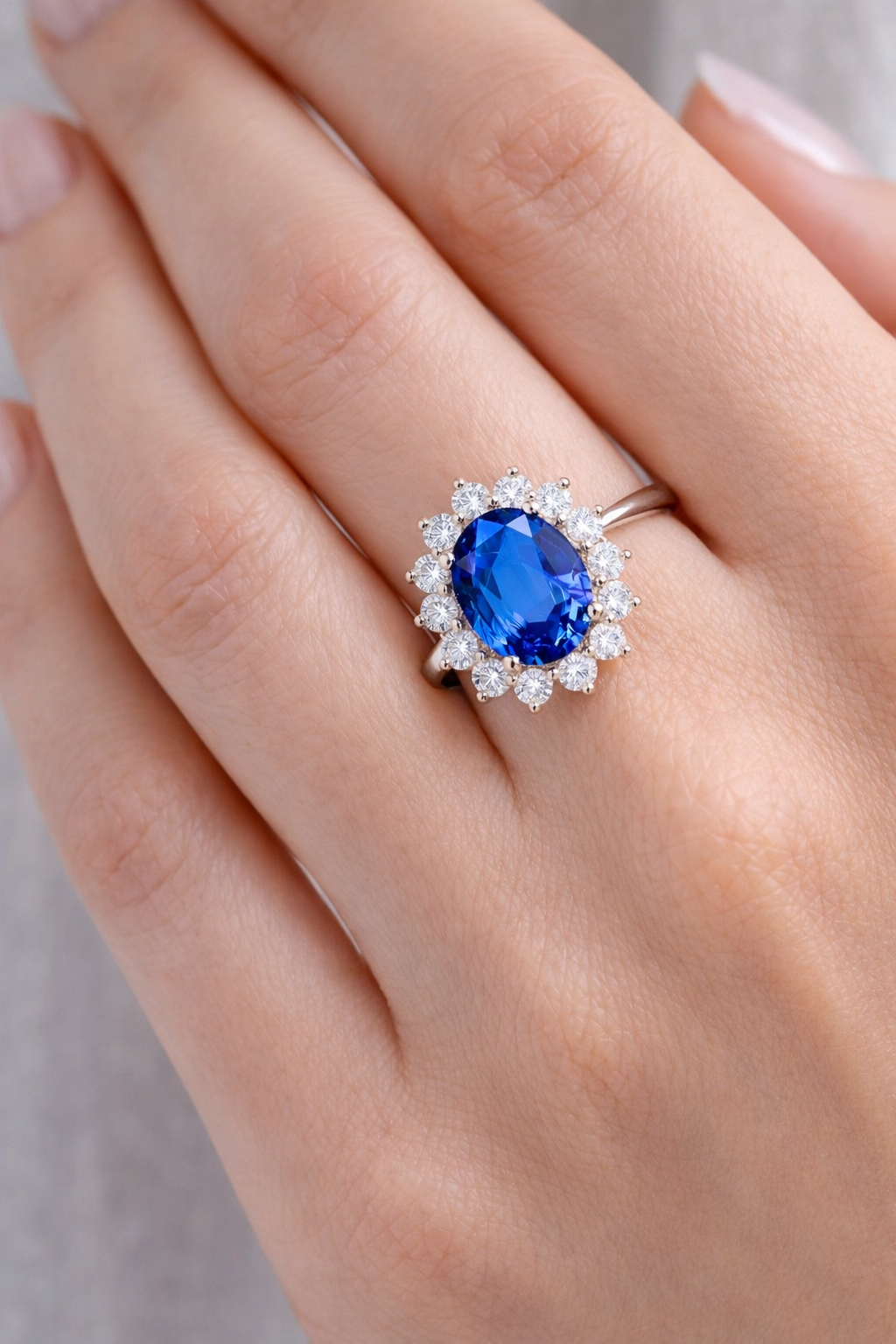 Aurevex Blue Sapphire & Diamond Ring