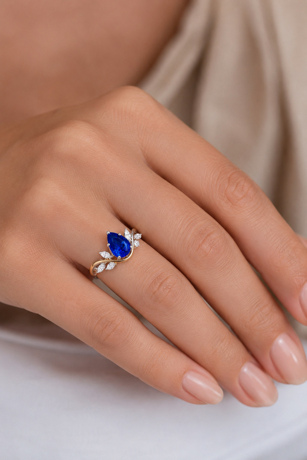 Vivienne Blue Sapphire & Diamond Ring