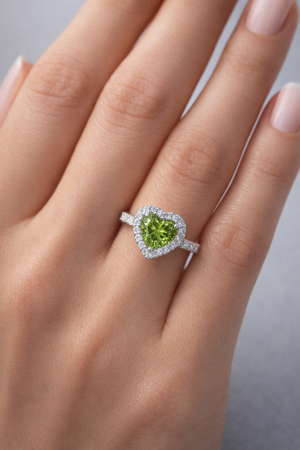 alexandrite diamond halo gold ring model