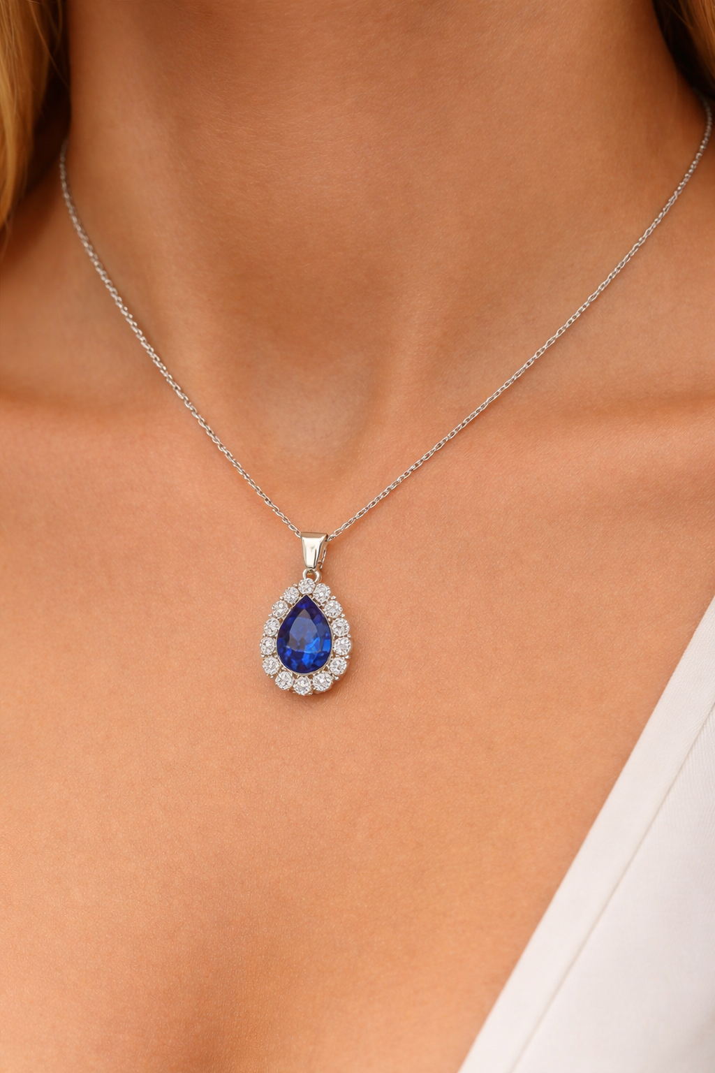 GIA certified blue sapphire halo diamond white gold pendant for necklace model