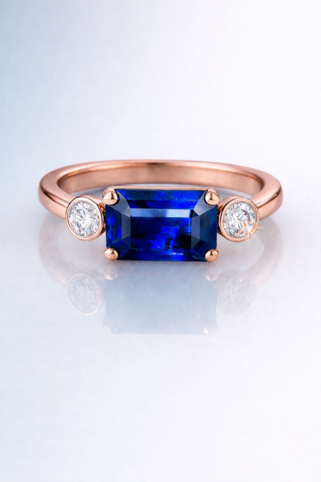 Royal Blue sapphire three-stone ring 1.63 ct in rose gold