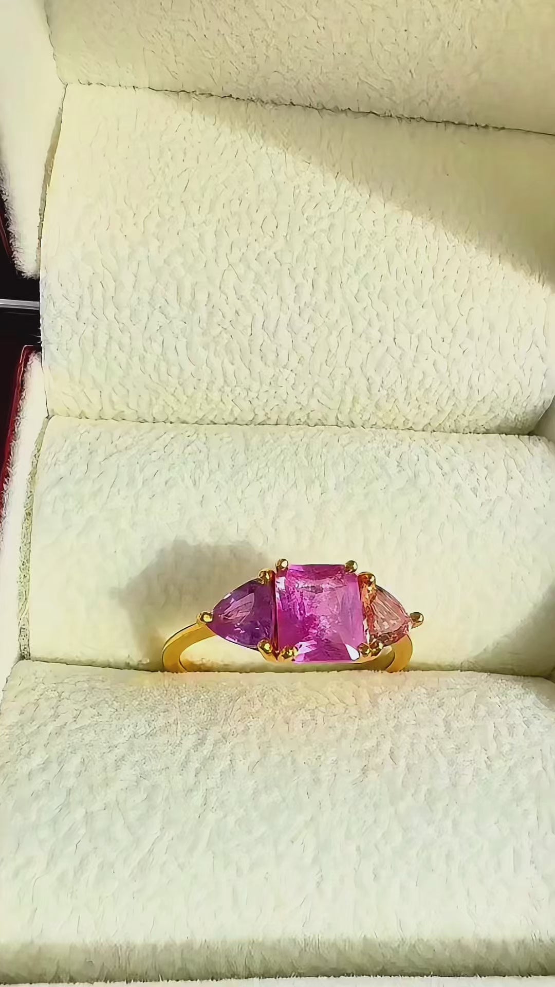 2.11 ct multicolored sapphire yellow gold ring certified