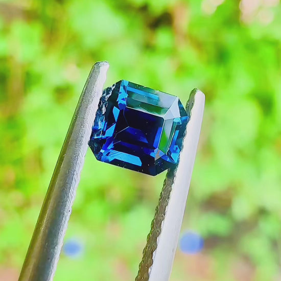 0.83 ct blue sapphire certified