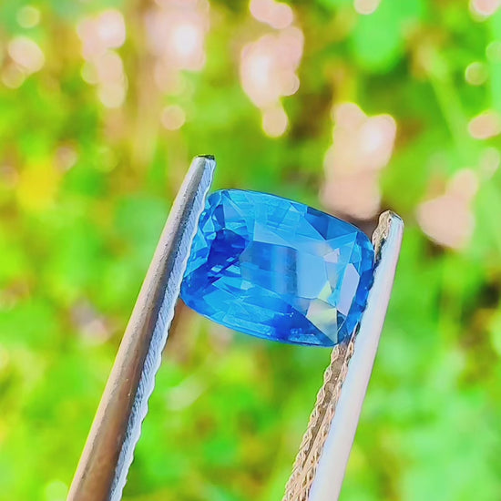 1.09 ct blue sapphire certified