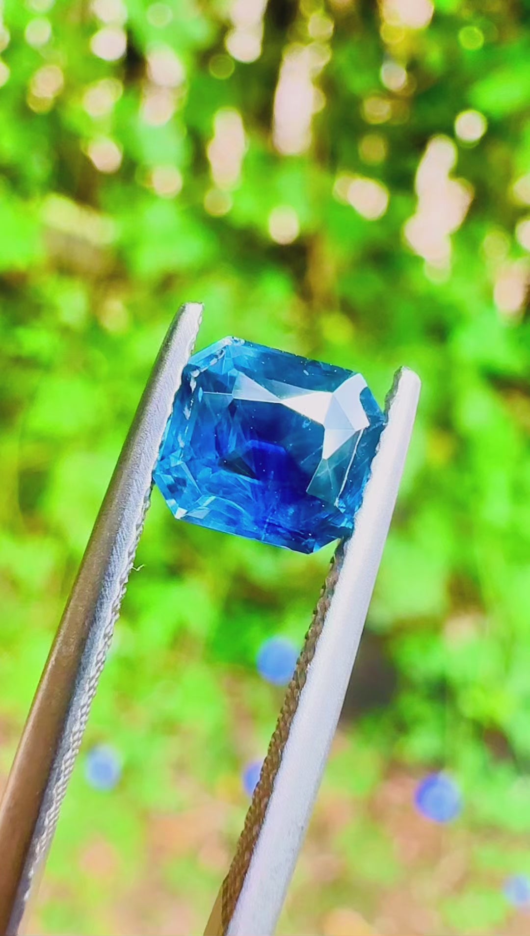1.52 ct blue sapphire certified